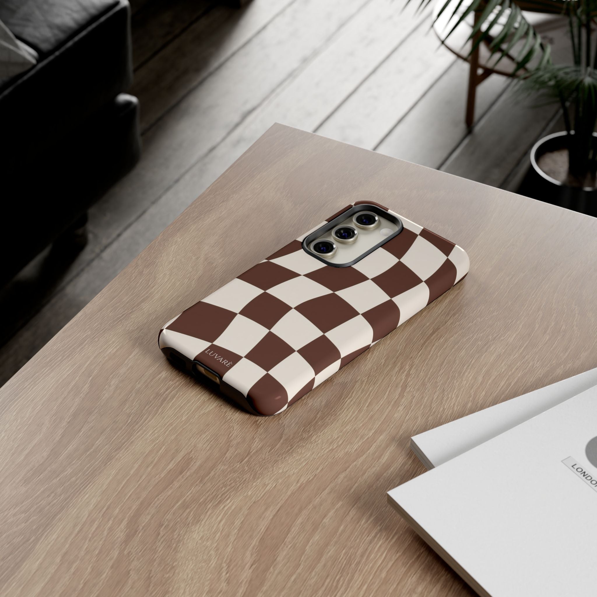 Brown Wavy Checkerboard Case