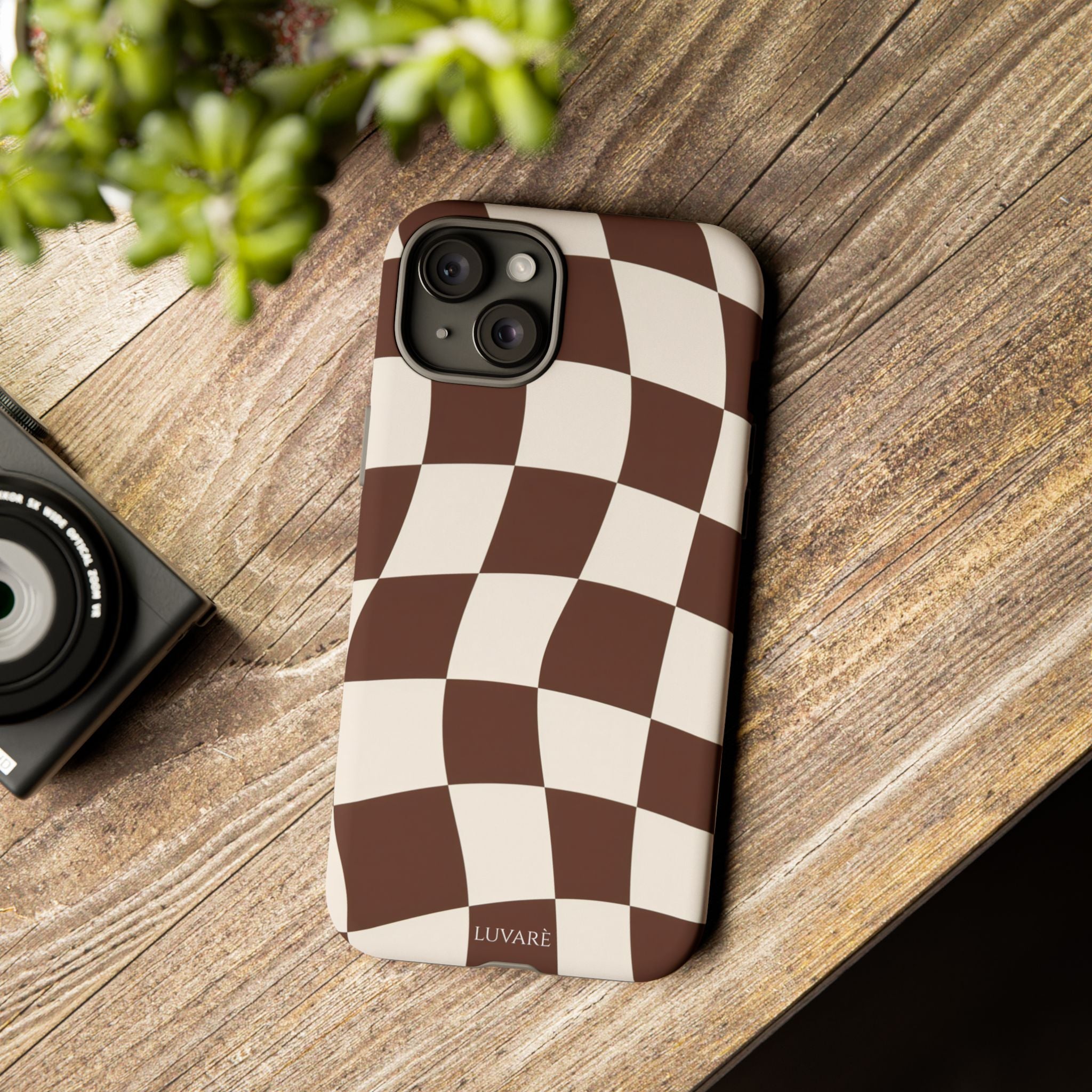 Brown Wavy Checkerboard Case