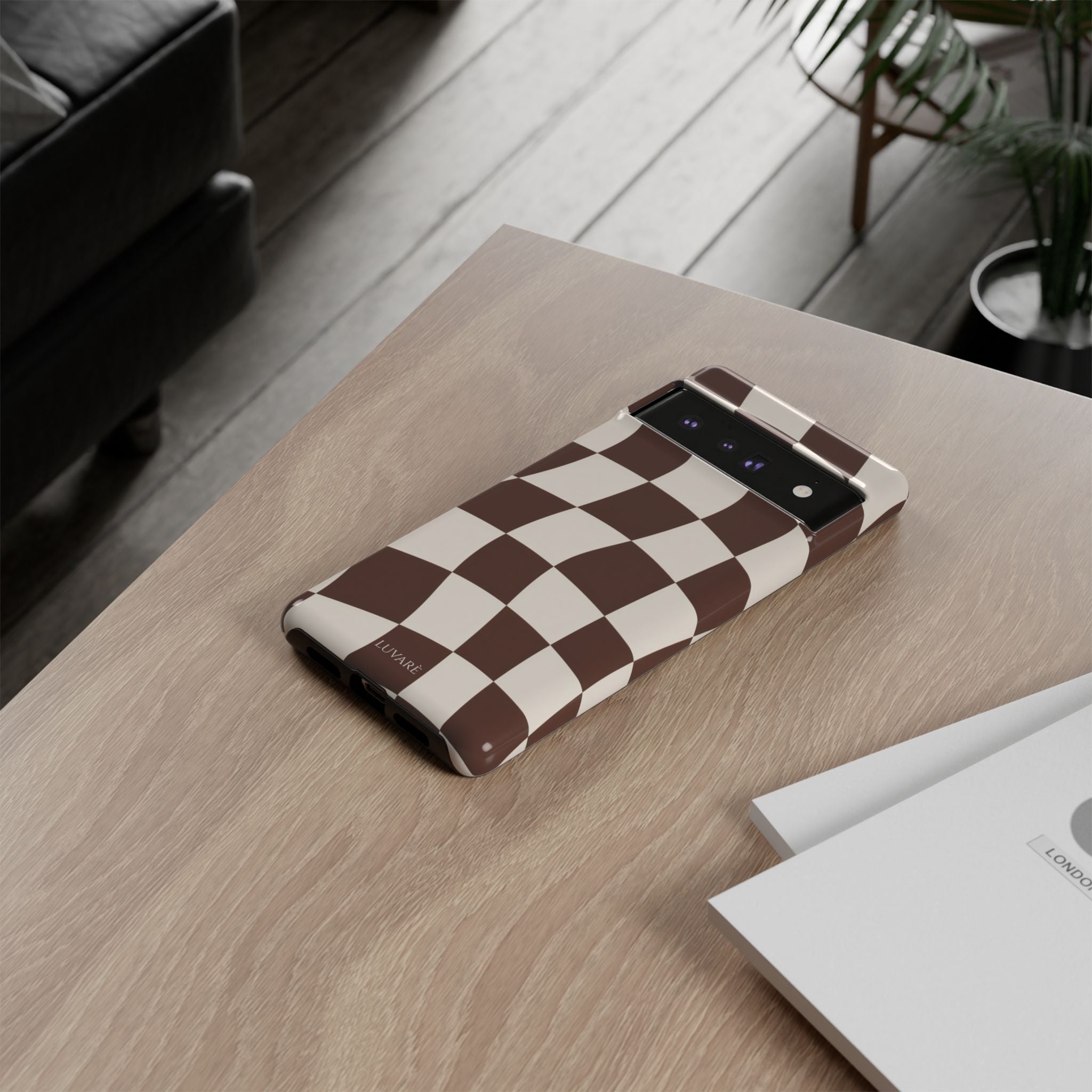 Brown Wavy Checkerboard Case
