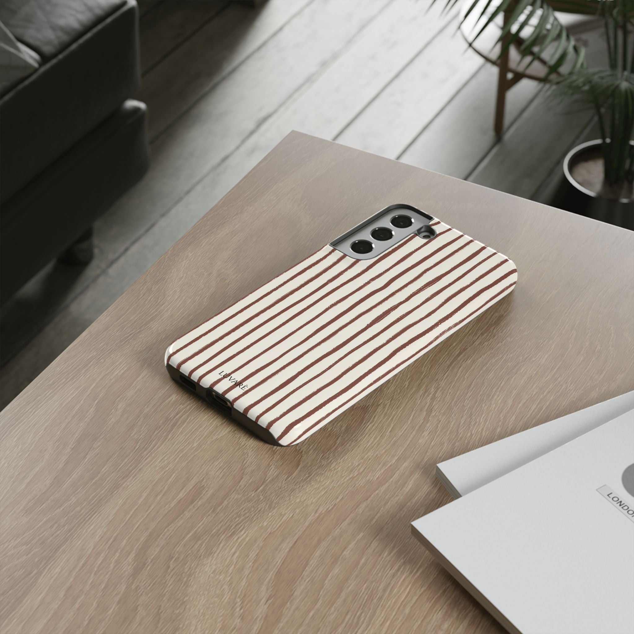 Brown Drawn Stripe Case