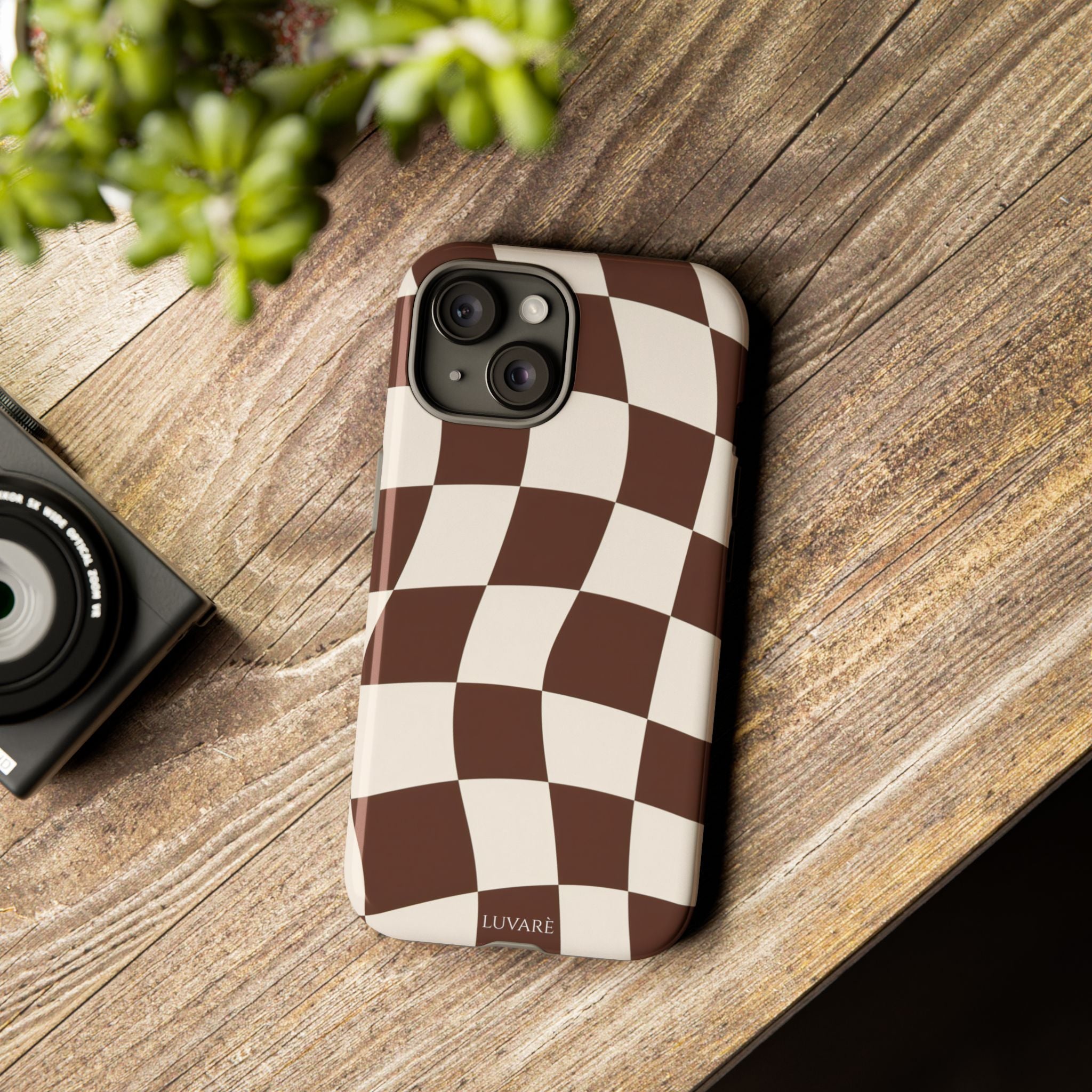 Brown Wavy Checkerboard Case